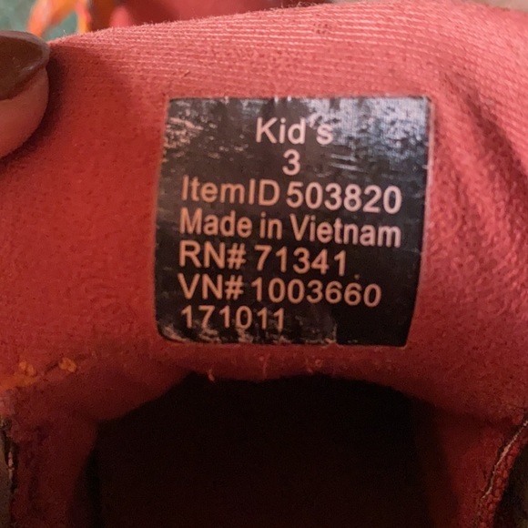 COPY - Kids LL Bean Hiking Boots - Picture 9 of 10